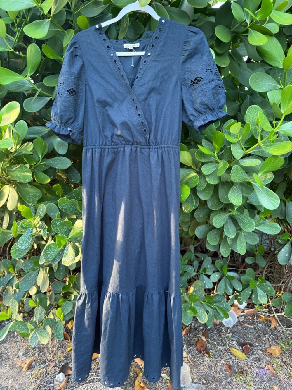 Moon River Navy Blue Maxi Dress Puff  Short Sleeve Tie Waist Eyelet Embroidery M